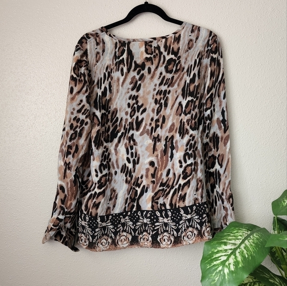 Tolani Silk Leopard Paisley Peasant Lightweight Blouse Womens Small - Picture 2 of 8